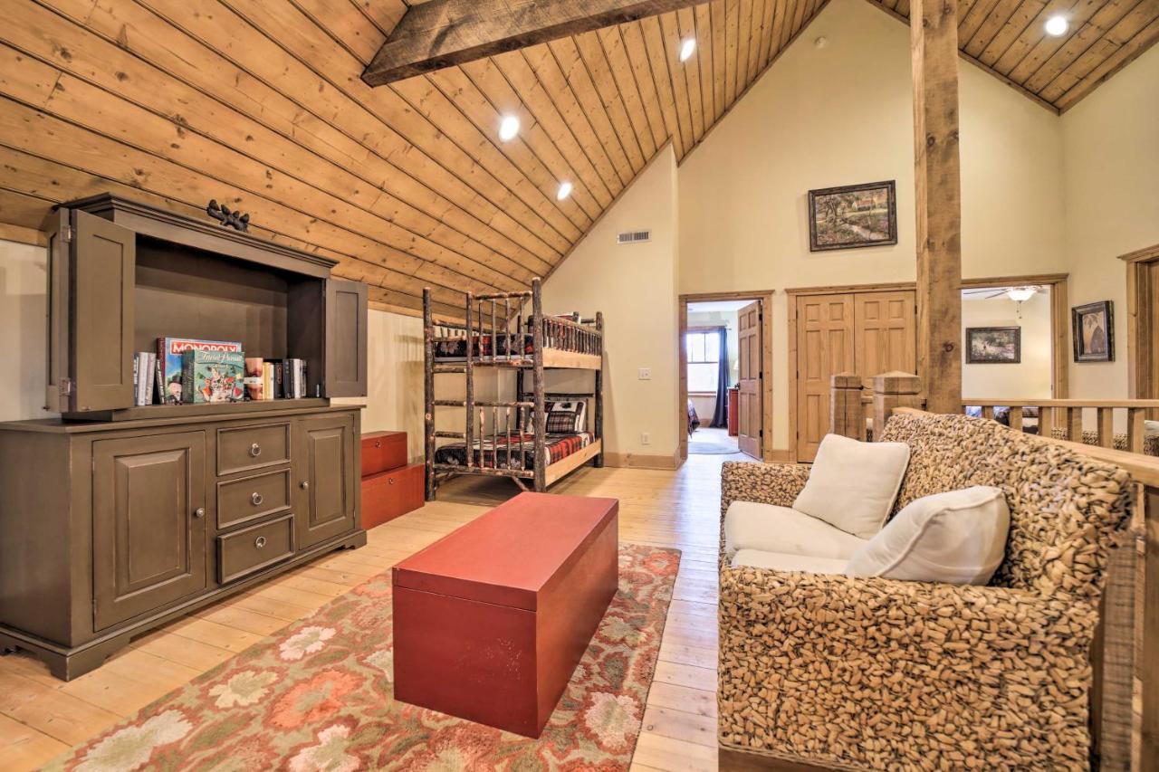Luxury Cabin Rental In Franklin With Private Hot Tub Exterior photo
